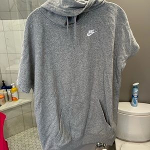 Nike Short sleeve hoodie